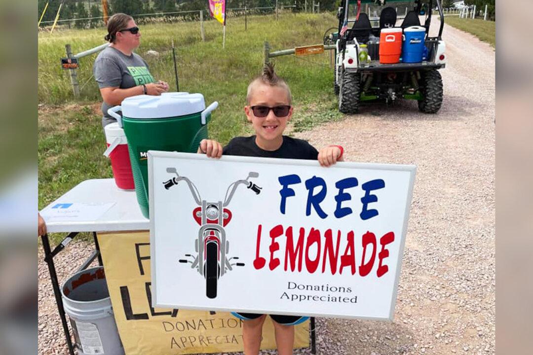8-Year-Old’s Lemonade Stand for Sturgis Bikers Raises Over $30,000 for Children’s Hospital
