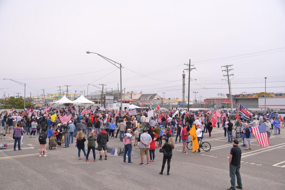 NJ GOP Challenger to Democratic Governor Requests Debate Before Votes Cast by Mail