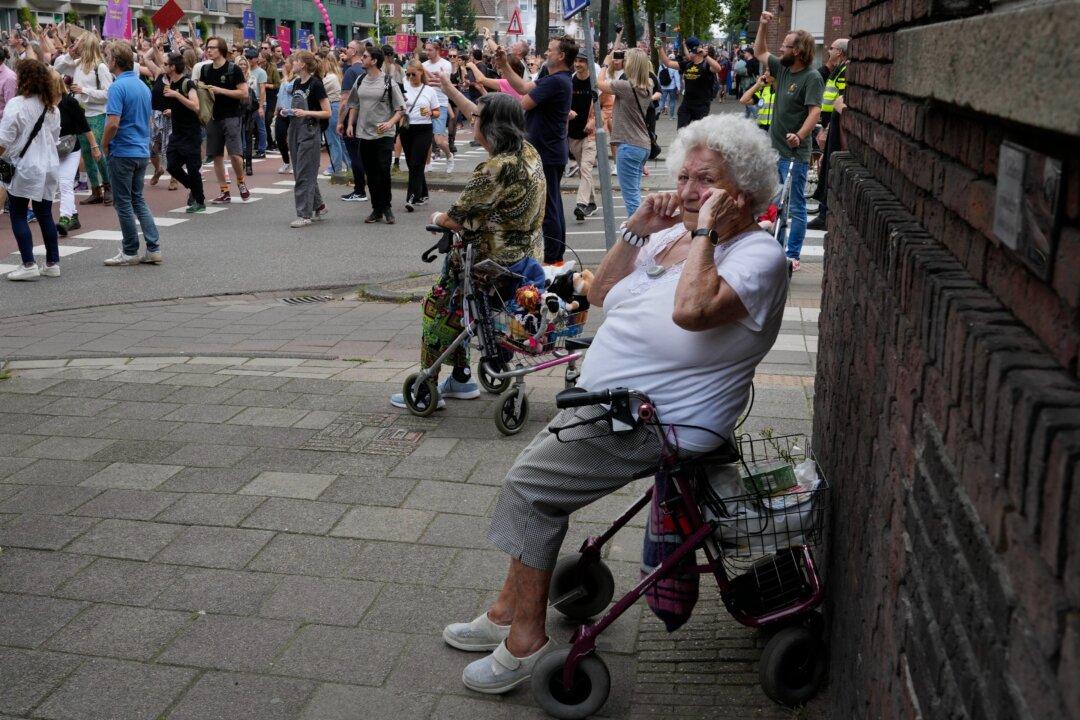 Thousands March to Demand a Return of Dutch Music Festivals