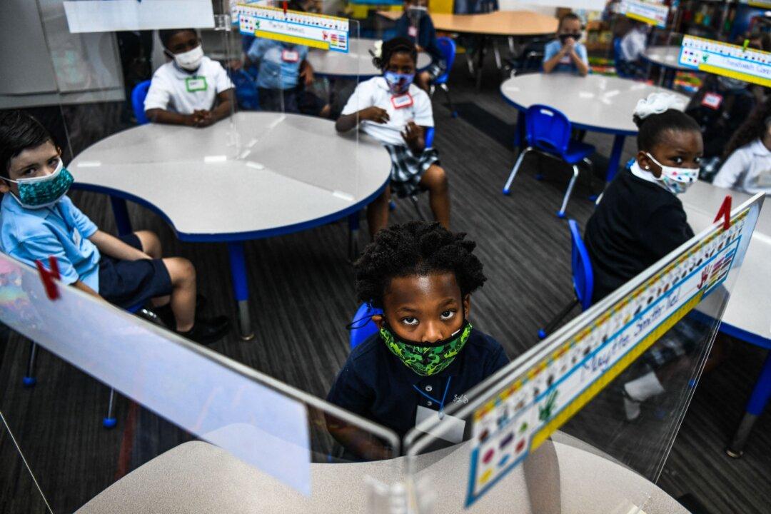 First Republican-Leaning County in Florida Imposes School Mask Mandate, Defying DeSantis