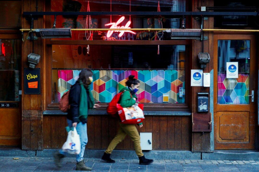 Belgium, Except for Brussels, to Scrap COVID Restrictions on Restaurants, Cafes