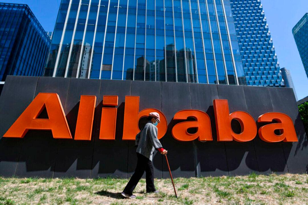 BlackRock Wants Investors to Increase China Exposure, Should You Follow?