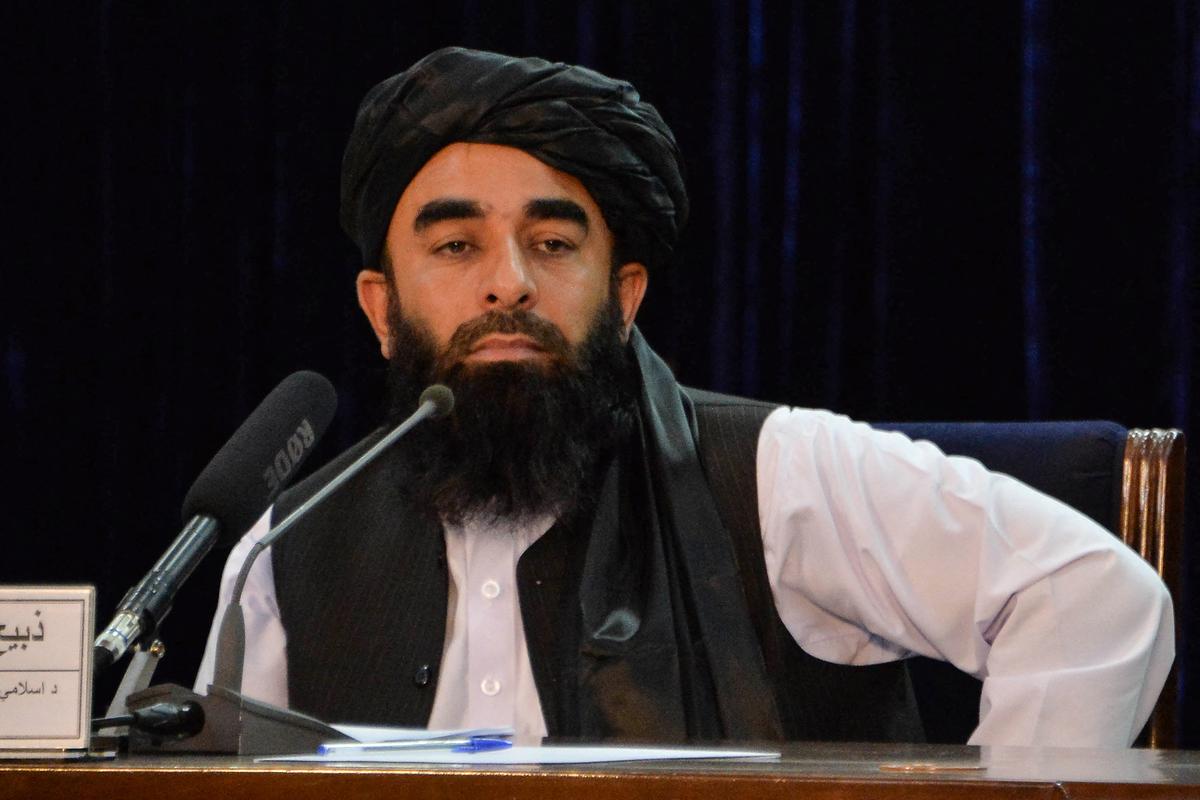 Taliban Urges Afghans Not to Flee Afghanistan, Refuses to Budge on Deadline