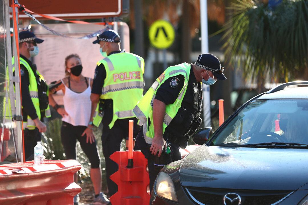 Qld Police Cleared to Use Banned ‘Sleeper’ Chokehold