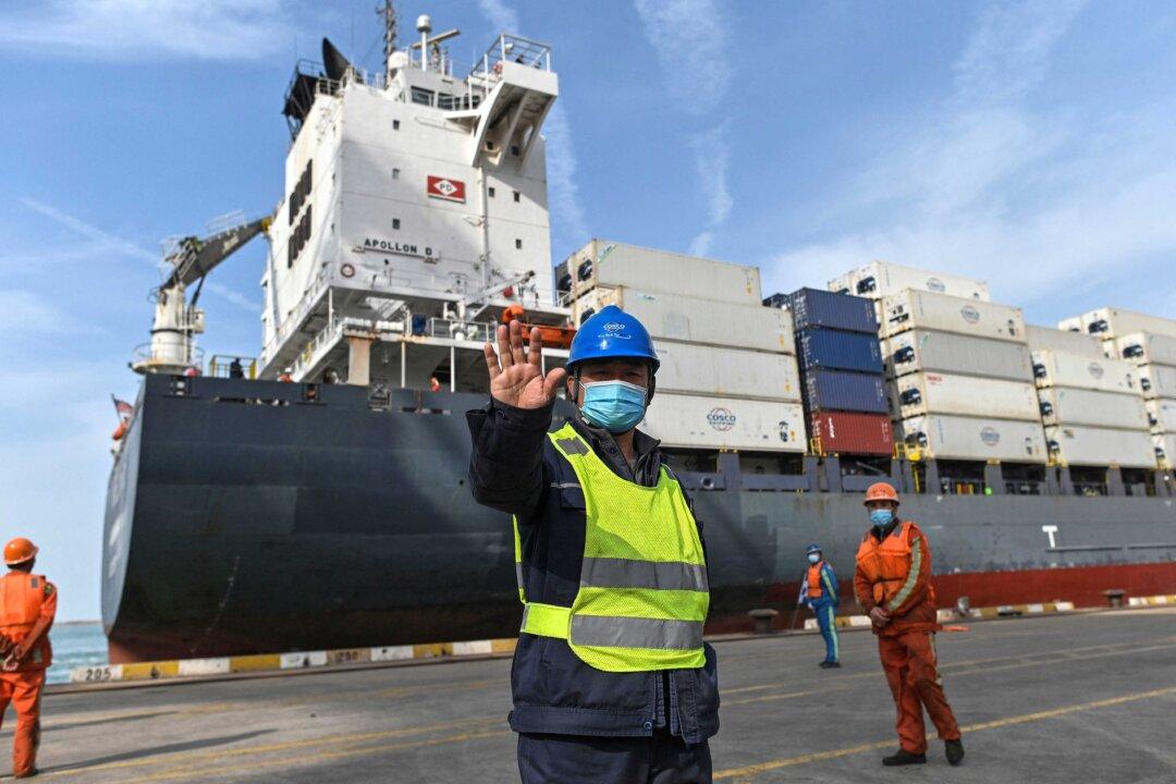 China’s Foreign Trade Companies Struggle As International Freight Rates Soar