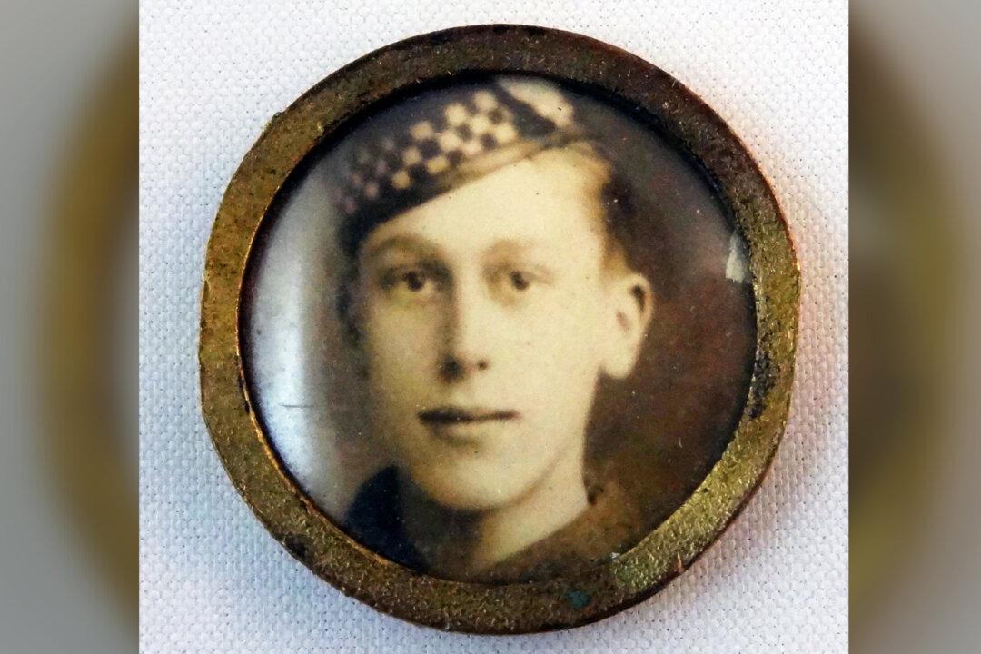Heartbreaking Last Letter Written by Soldier, 18, to His Parents in WWI Is Unearthed at Museum