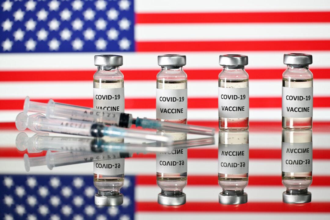 Green Card Applicants Will Soon Need COVID-19 Vaccine to Be Eligible: CDC