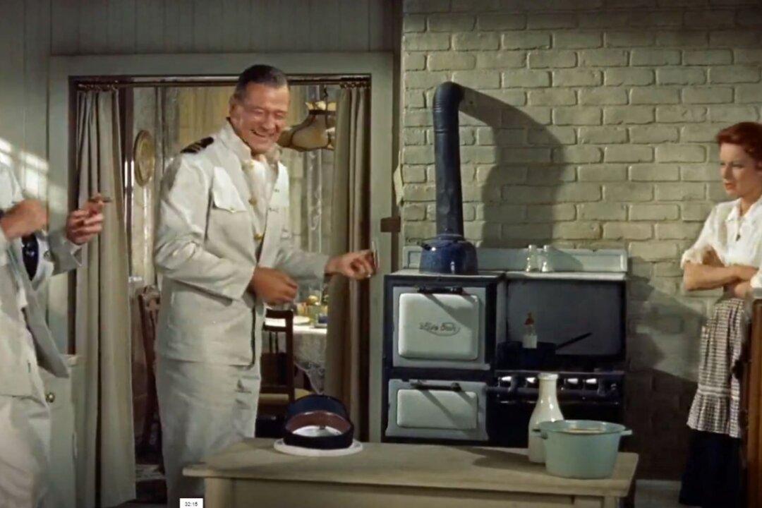 Popcorn and Inspiration: ‘The Wings of Eagles’: A Sentimental, Multifaceted Character Study