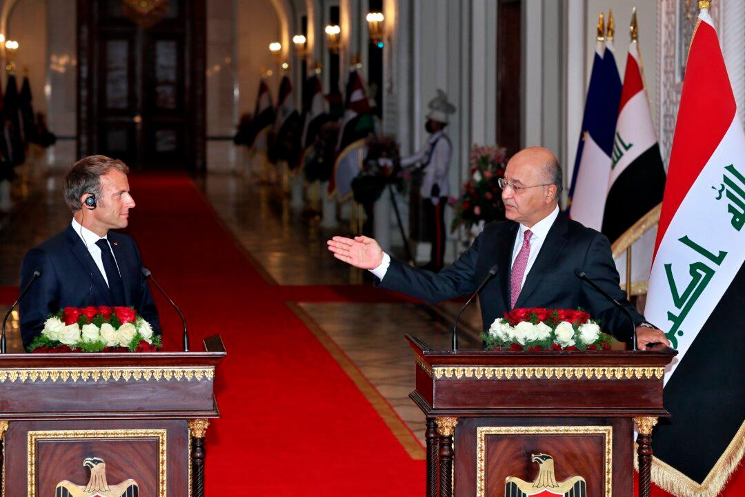 France’s Macron Visits Iraq’s Mosul