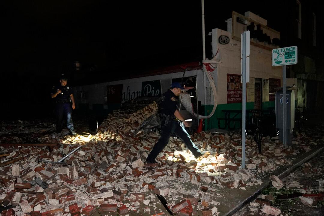 New Orleans Imposes Curfew to Prevent Crime After Hurricane Ida