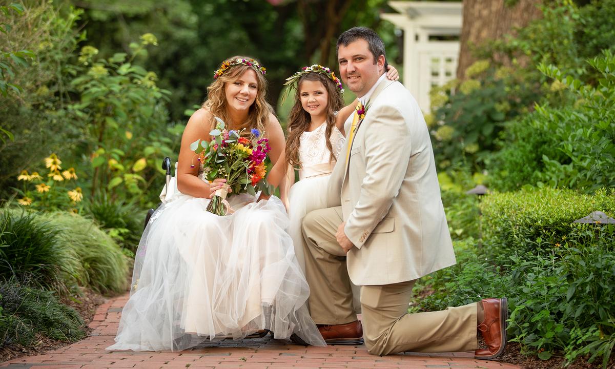 Paralyzed at Her Bachelorette Party 11 Years Ago, Woman Renews Vows to Defy Stereotypes