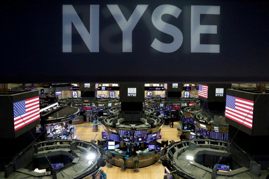 S&P, Nasdaq Post Record Closes on Dovish Fed Taper-Talk