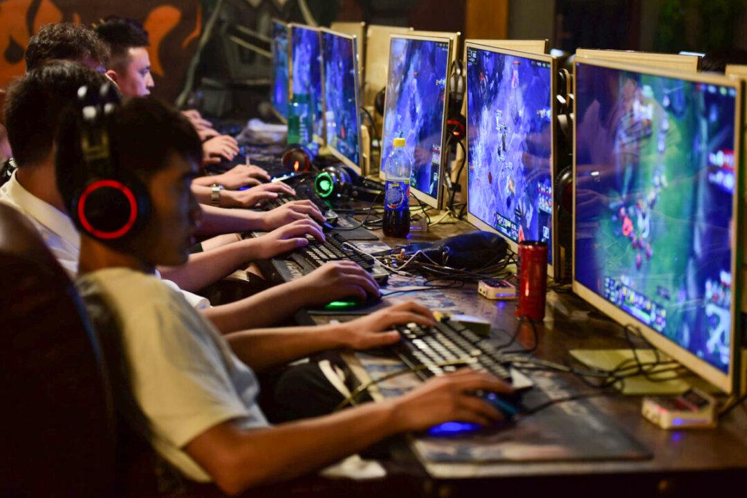 Three Hours a Week: Play Time’s Over for China’s Young Video Gamers