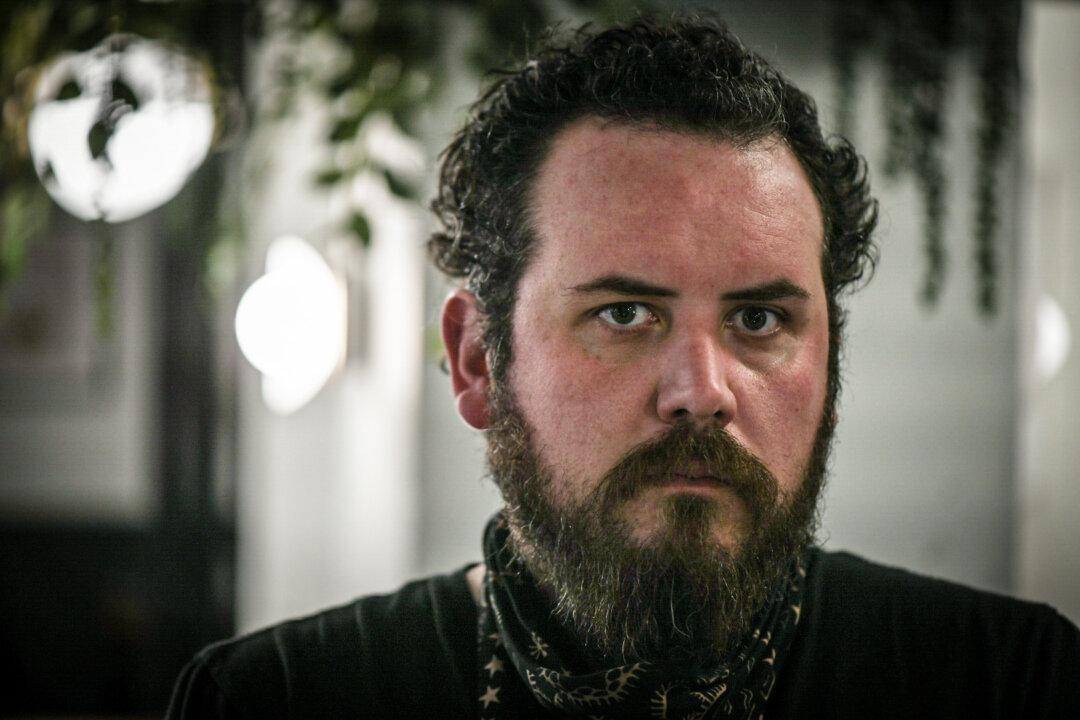 Americans Need a ‘Second Internet’ to Survive, Entrepreneur Argues