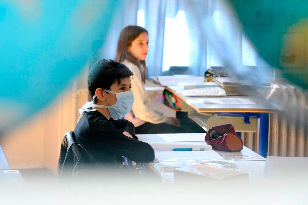 Unvaccinated Children at Lower Risk of COVID-19 Death Than Fully Vaccinated Adults: England Report