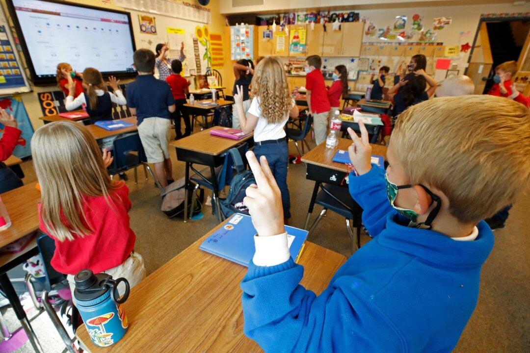 CDC Tightened School Mask Guidance After Pressure From Teachers Union, Newly Obtained Emails Show