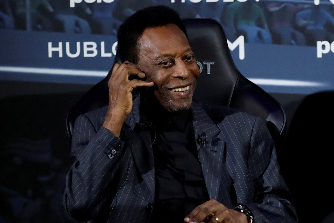 Pele in Stable Condition After Admission to Brazilian Hospital