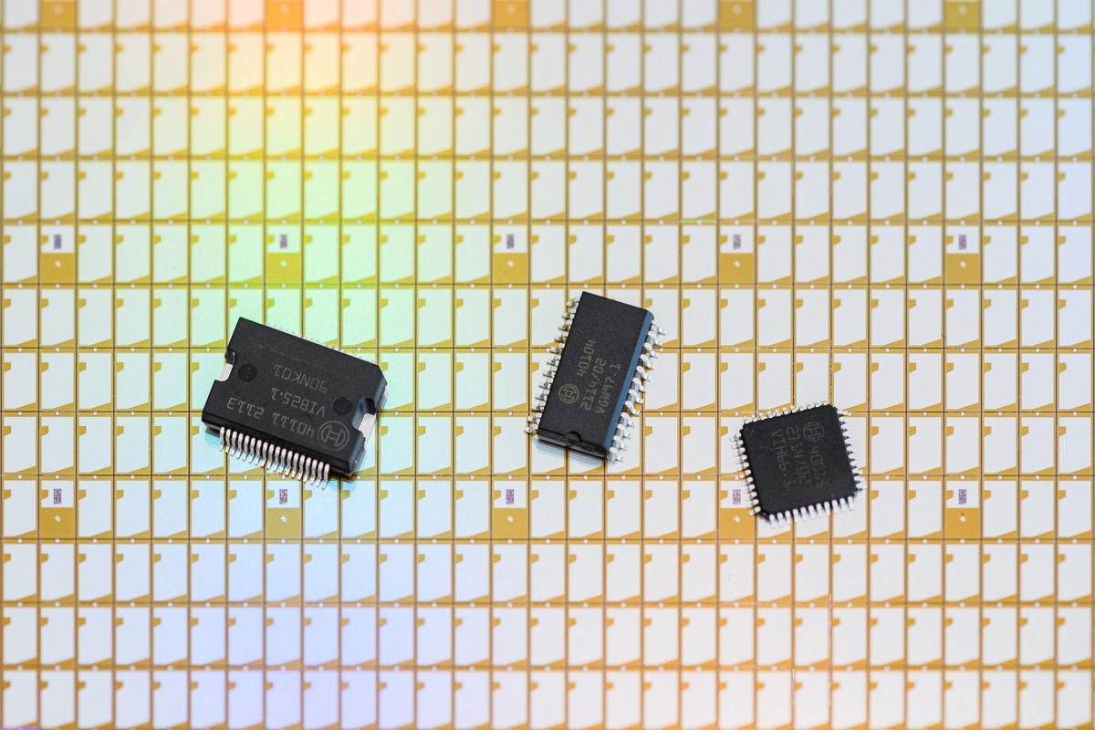 Bipartisan Group of Lawmakers Urge Leadership to Immediately Advance Legislation on Semiconductor Shortage