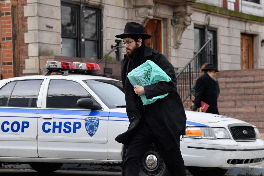 Proposed Florida Law Would Make Antisemitic Activity Punishable With Prison