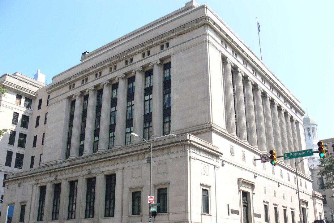 Virginia Supreme Court Names Outside Experts to Draw Maps in Messy Redistricting Fight