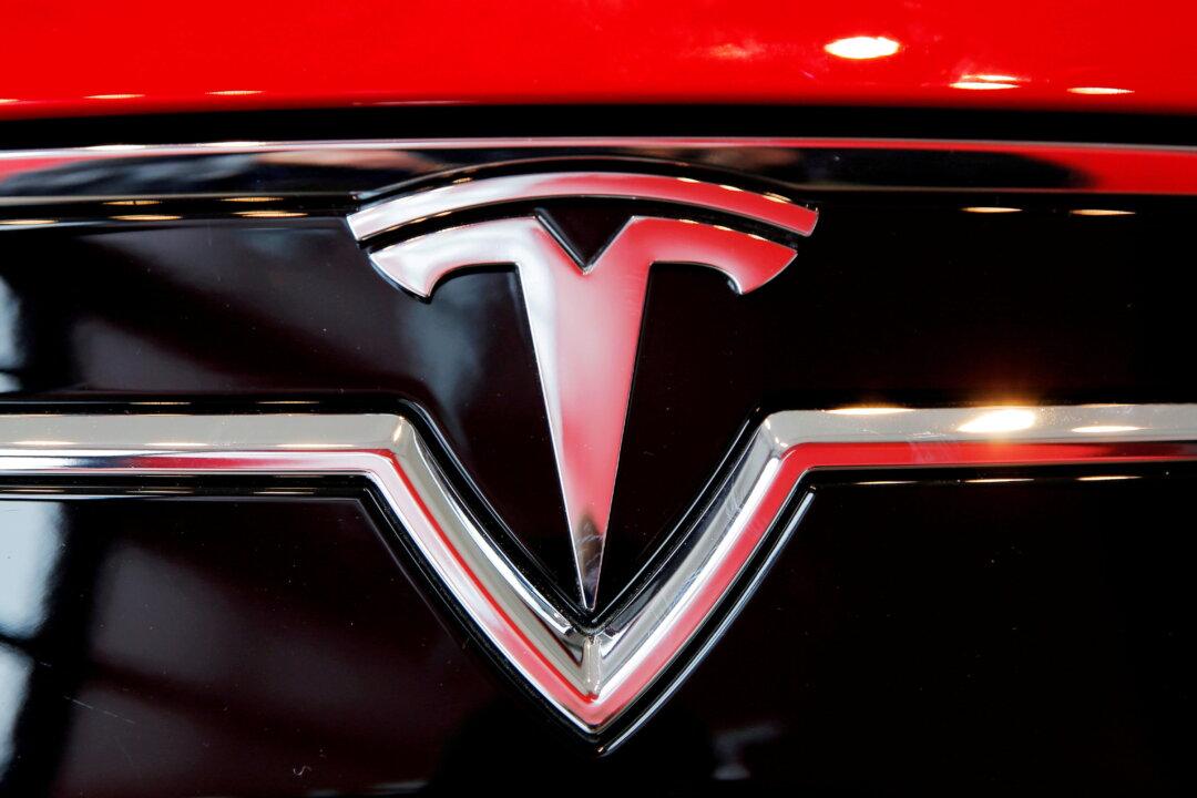 US Identifies 12th Tesla Assisted Systems Car Crash Involving Emergency Vehicle