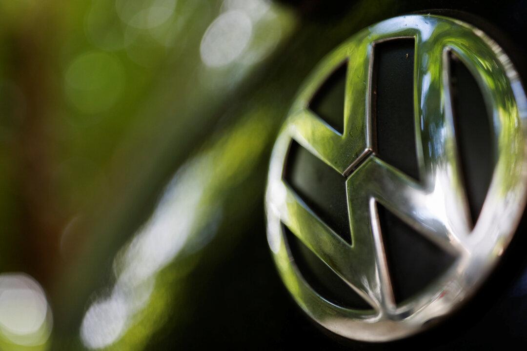 Volkswagen Cuts Working Hours at German Site Until Mid-October