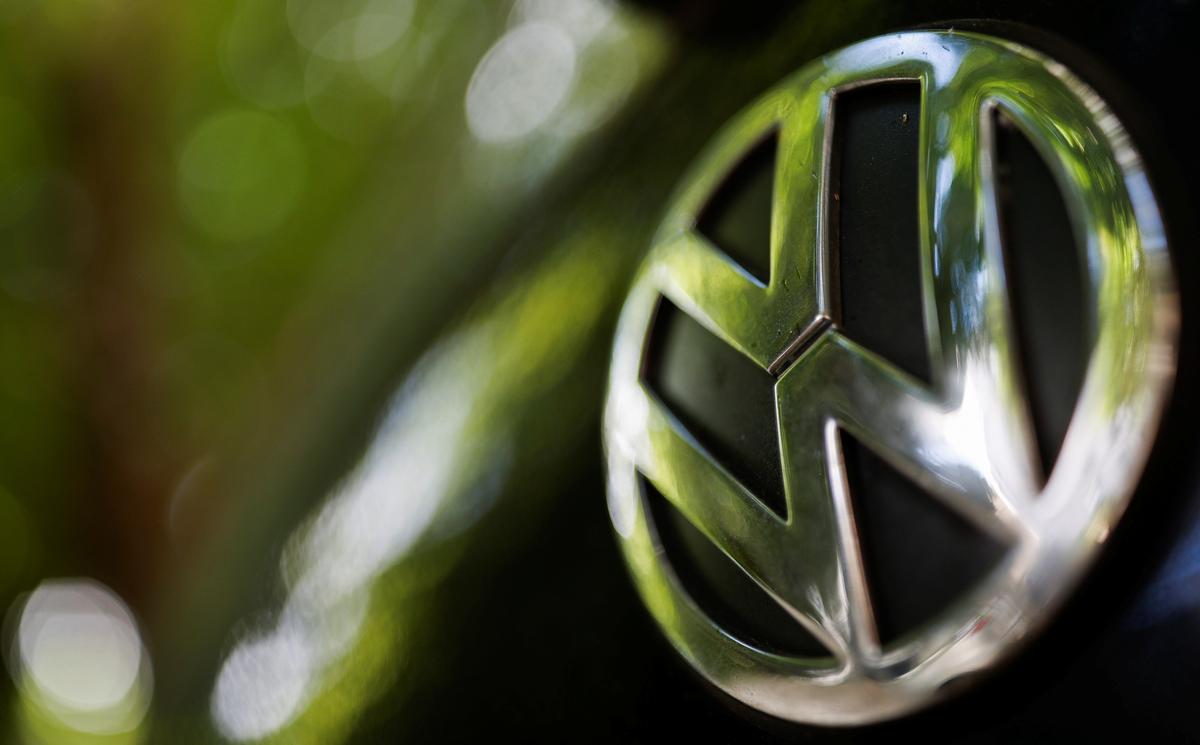 Volkswagen Cuts Working Hours at German Site Until Mid-October