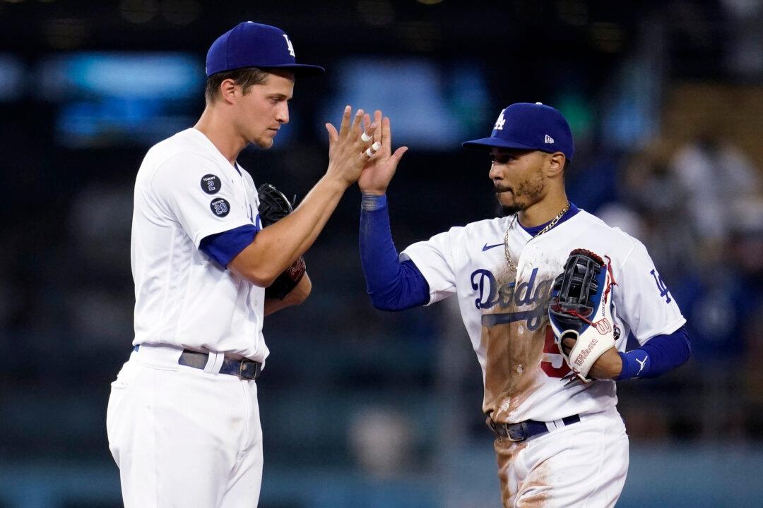 Seager, Dodgers Beat Braves 3-2; Albies’ Foul Injures Knee