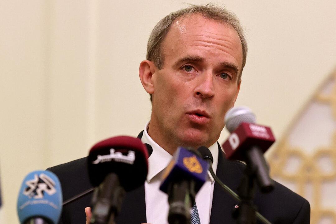 Raab Meets Emir of Qatar to Discuss Safe Passage out of Afghanistan