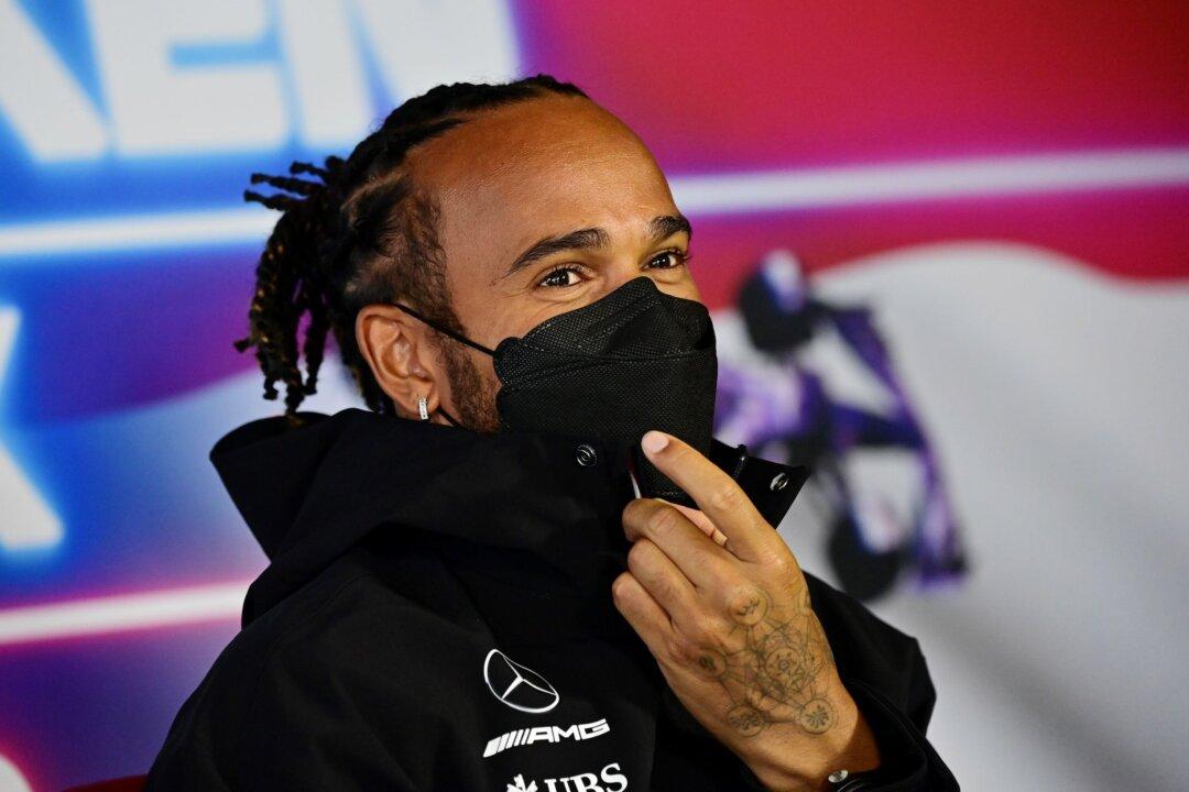 Hamilton Happy If ‘Incredibly Talented’ Russell Joins Mercedes