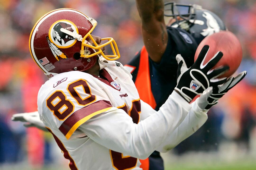 Former Patriots Wide Receiver David Patten Dies at 47