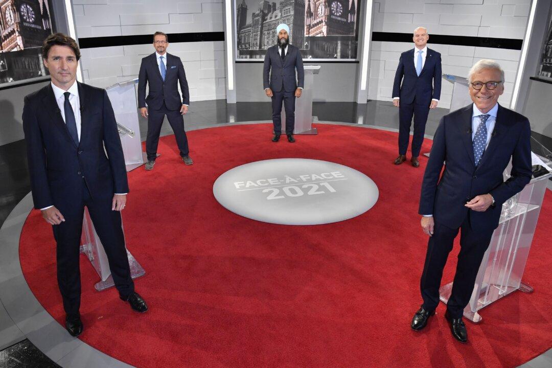 In First Election Debate, No Knockout Blows or Damaging Gaffes