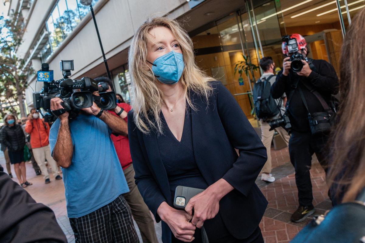 Federal Judge Dismisses Jurors Who Haven’t Gotten COVID-19 Vaccines