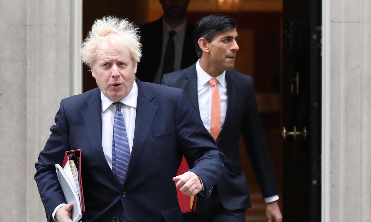 UK Joins US, EU in Sanctioning Russia’s Central Bank, Aims to ‘Devastate’ Economy, ‘Target’ Putin and Sergey Lavrov