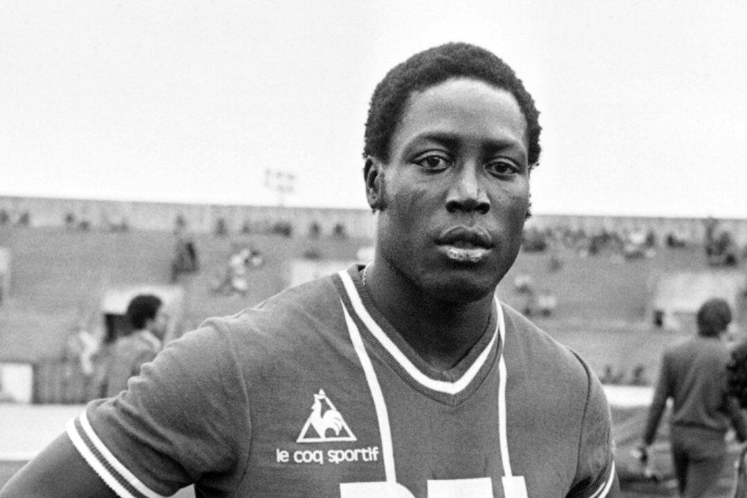 Former France Defender Adams Dies After 39 Years in a Coma