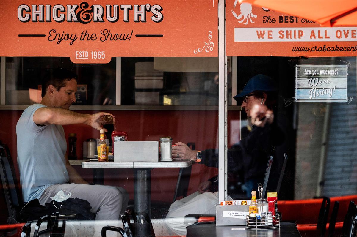 Small-Business Optimism About Future Conditions Falls to 8-Year Low, Hiring Difficulties Hit 48-Year High