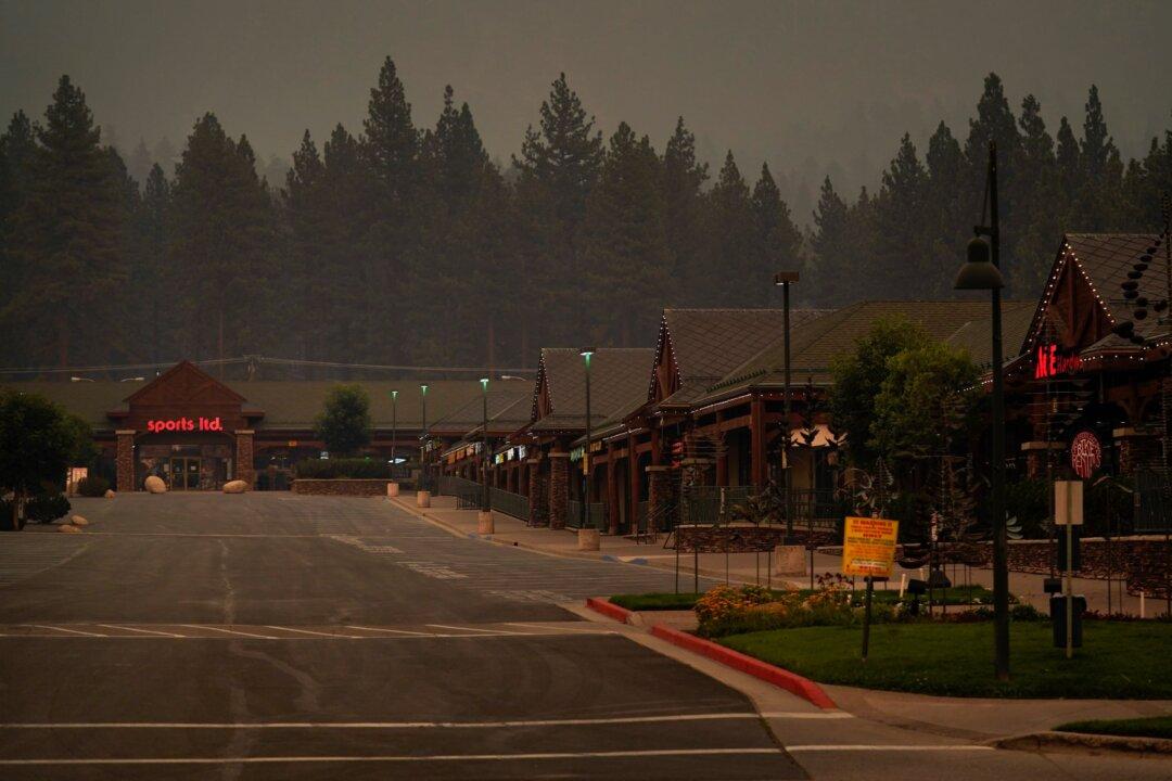 Lake Tahoe Residents Relieved Homes Spared From Wildfire