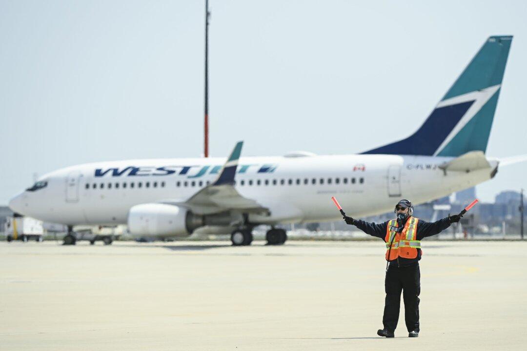 Travel Vaccine Mandate Backed by Limited Data on In-flight Transmission: Court Documents