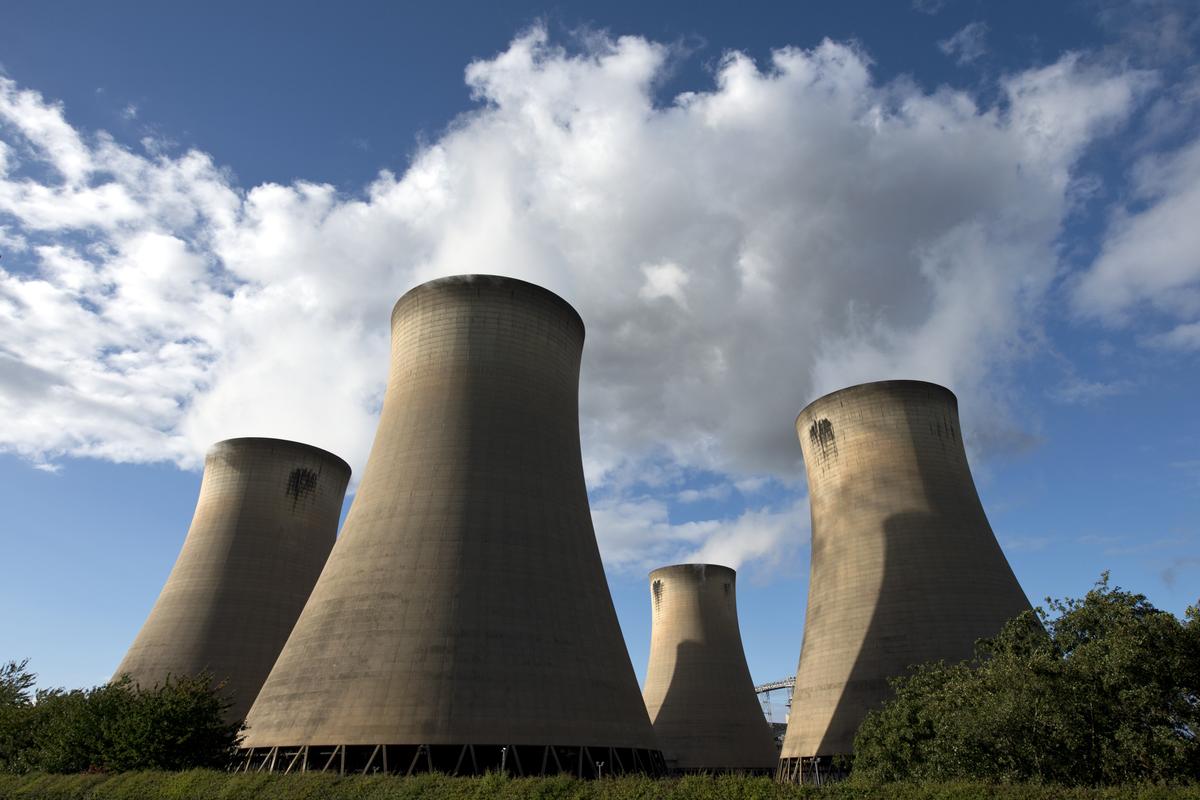 UK Turns on Coal Power Plant as Wind Farms Fail to Meet Electricity Demand
