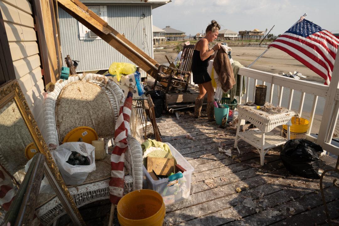 New Flash Flood Warnings in Southern States, Nearly 500,000 Still Without Power