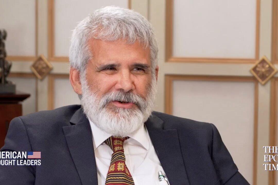 COVID-19 Vaccines Hinder the Immune System, Lead to More Severe Illness: Dr. Robert Malone