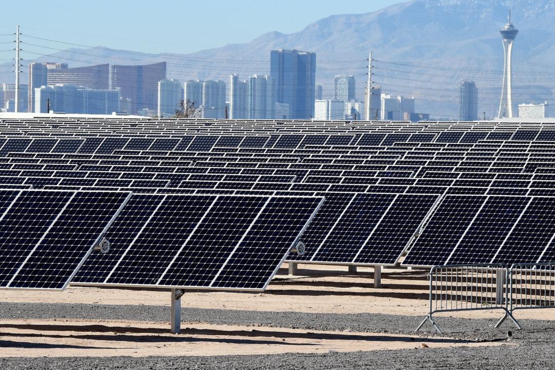 Biden Administration Envisions Solar Power Decarbonizing the Grid