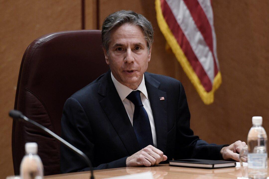 Blinken Calls on Beijing to Cease ‘Provocative Actions’ Toward Taiwan