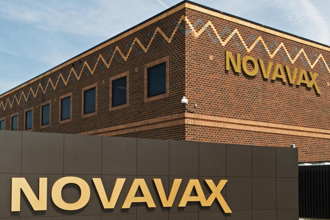 Novavax Begins Trial for Combined Flu/COVID-19 Vaccine
