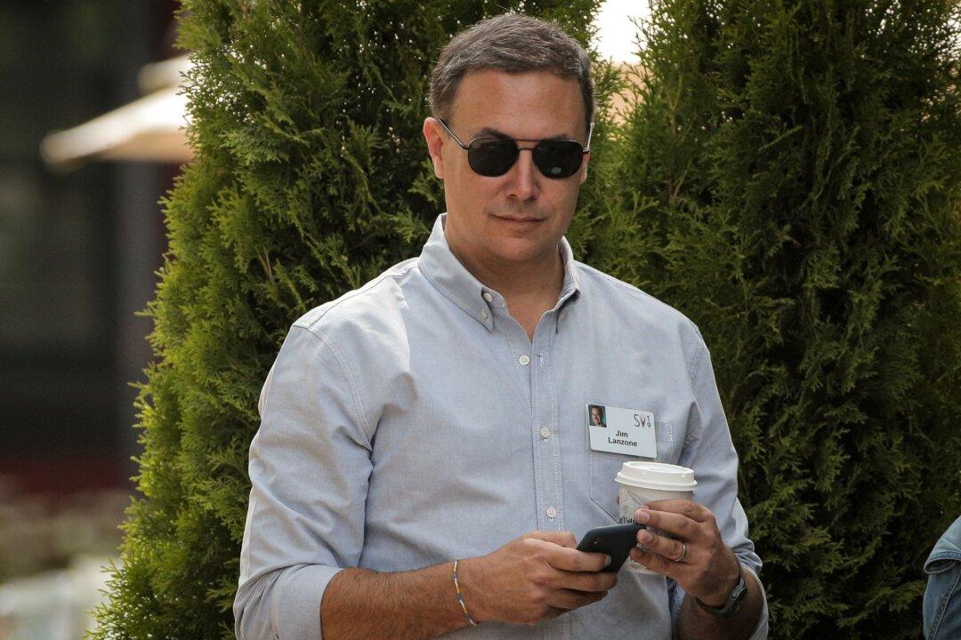 Yahoo Names Tinder Top Boss as CEO