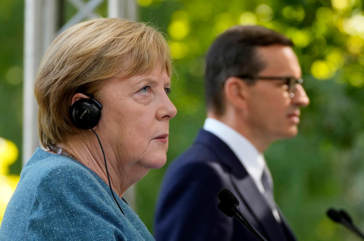 Merkel Calls Migrant Push at EU’s Border ‘Unacceptable’