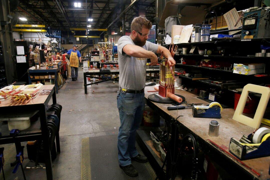 Think Tank Head Faces Backlash Over ‘Offensive’ Remarks About US Manufacturing Workers