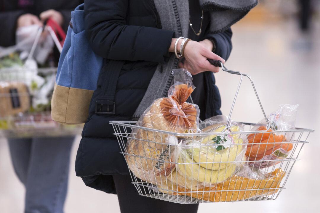 Plans to Cut £20 Universal Credit Uplift Will Go Ahead: Javid