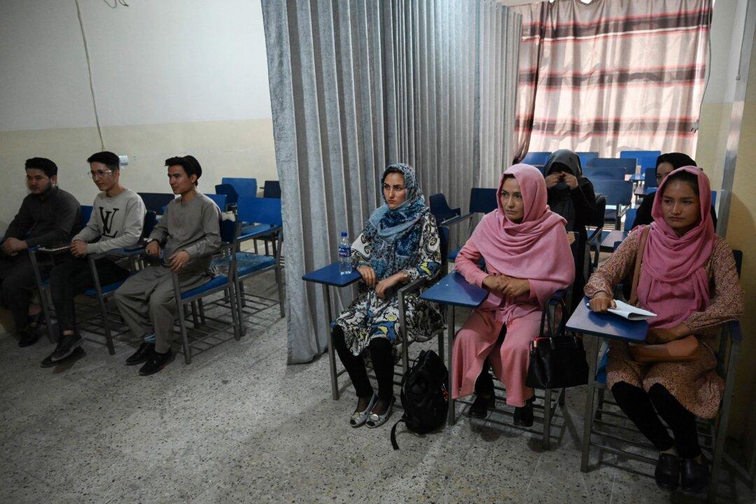 Taliban’s Newly-Appointed Chancellor of Kabul University Bans Women From Working or Studying at Institution
