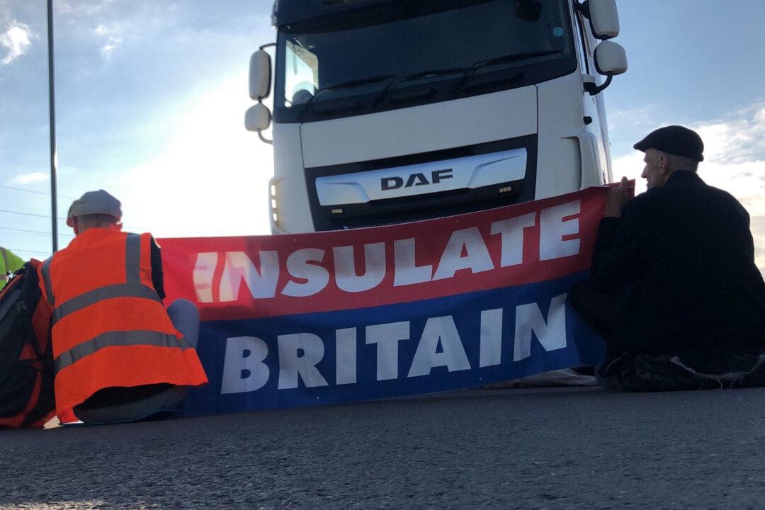 UK Climate Protesters Face Jail for Further Attempts to Block Motorway